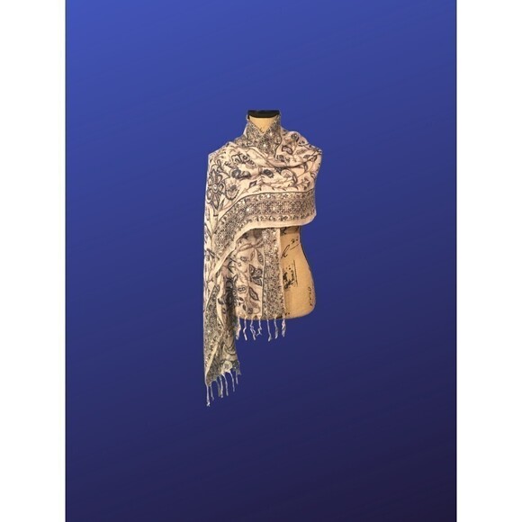 UNBRANDED Shawl Wrap Scarf, 3” Knotted Fringe, BLUE/GRAY FLORAL, Pre-owned, EUC - Picture 3 of 9